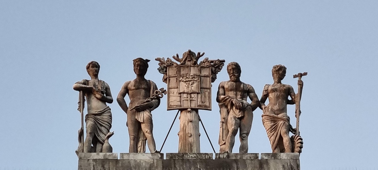 Immagine informativa sul Bonus Cultura 18app con dettagli su nome e nuove regole per il 2023.